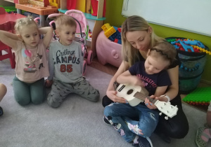 Zlata z ukulele