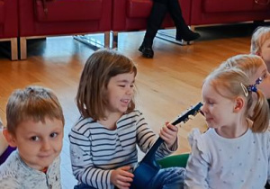 Tygryski poznają instrumenty