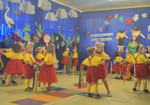 Puchatki tańczą w parach