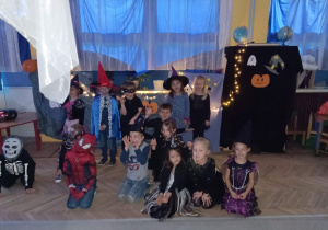 Grupa 4C podczas imprezy Halloween