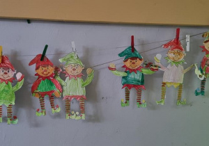 Elfiki wykonane przez dzieci w czasie wolnym
