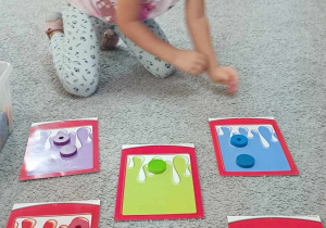 Lena gra w kolory