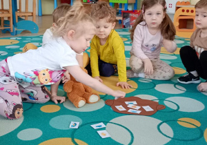 Weronika kładzie zjawisko pogodowe do garnka