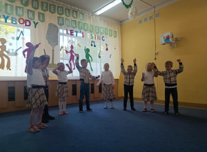 Nasze przedszkole na Przeglądzie piosenki angielskiej "Everybody let's sing"