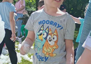 Julek w pianie.