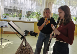 Dzieci poznają instrument klarnet
