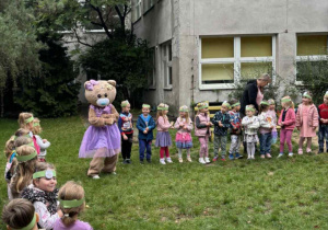 Wspólny taniec z misiem
