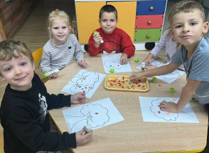 Jesienne drzewo - praca plastyczna