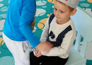 Staś składa życzenia urodzinowe