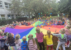 zabawy z chusta animacyjną