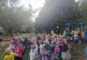 zabawy z piłeczkami