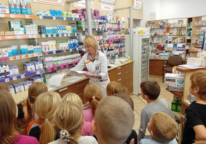 Delfinki rozwiązują quiz