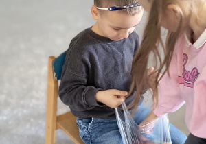 Dzieci składają życzenia