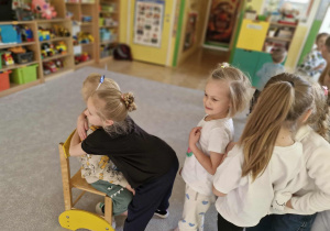 Dzieci składają życzenia