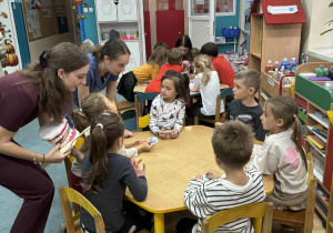 dbanie o zabki - zabawa ze szczeką