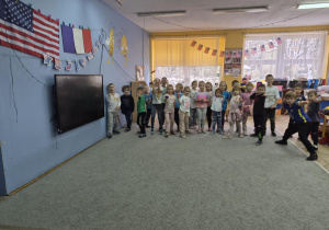 Delfiny gotowe na rzut woreczkiem