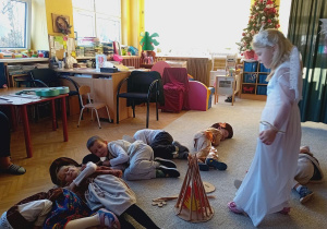 Aniol- Zuzia K.budzi pastuszków