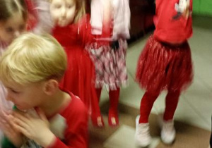 zabawa przy muzyce tygryski