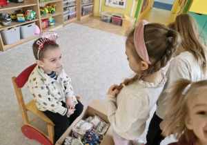 Nasz Jubilat częstuje słodkościami