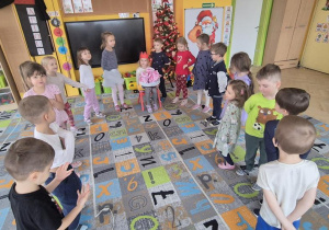 wspólne śpiewanie sto lat