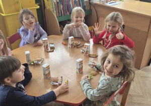 Poczęstunek od koleżanki