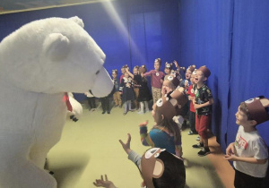 spotkanie z wielkim białym misiem