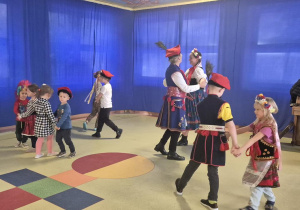 tańce pokazowe z dziećmi