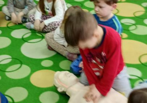 Stasiu ćwiczy na fantomie