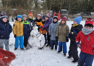 Bałwan chłopców z grupy sówek