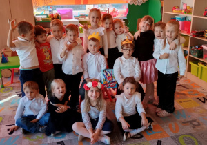 Dzieci z Biedronek z Jubilatami