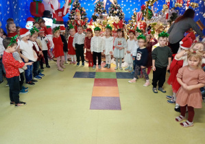 Puchatki ustawiają się do występów