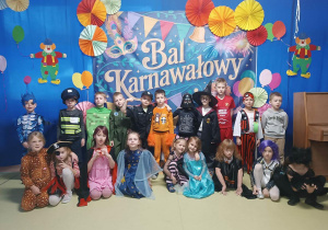 Delfinki na Balu Karnawałowym