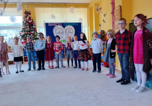 Delfinki jako Babcie i Dziadkowie