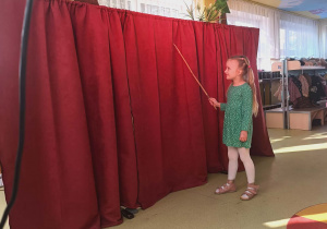 Arinka pomaga gąsce