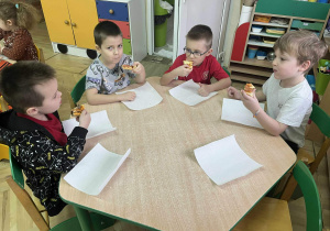 własnoręcznie przygotowana pizza smakuje najlepiej