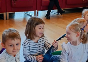 Tygryski poznają instrumenty