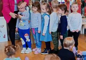 Tygryski grają na instrumentach