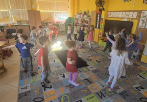 zabawa muzyczno-ruchowa