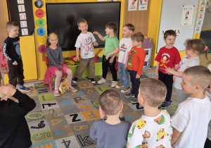 Wspólnie śpiewamy sto lat