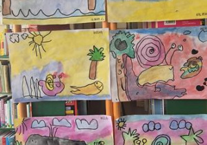 prace dzieci namalowane wcześniej w przedszkolu