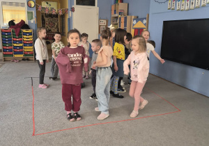 Zabawa ruchowa w starszakach