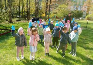 Drużyna Ekoludków gotowa do akcji sprzątania świata
