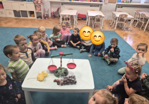 zabawy z wagą i kasztanami